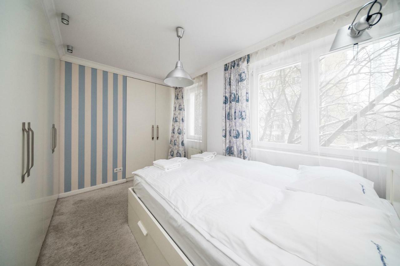 Apartament Ten By Your Freedom Warsaw Exterior photo